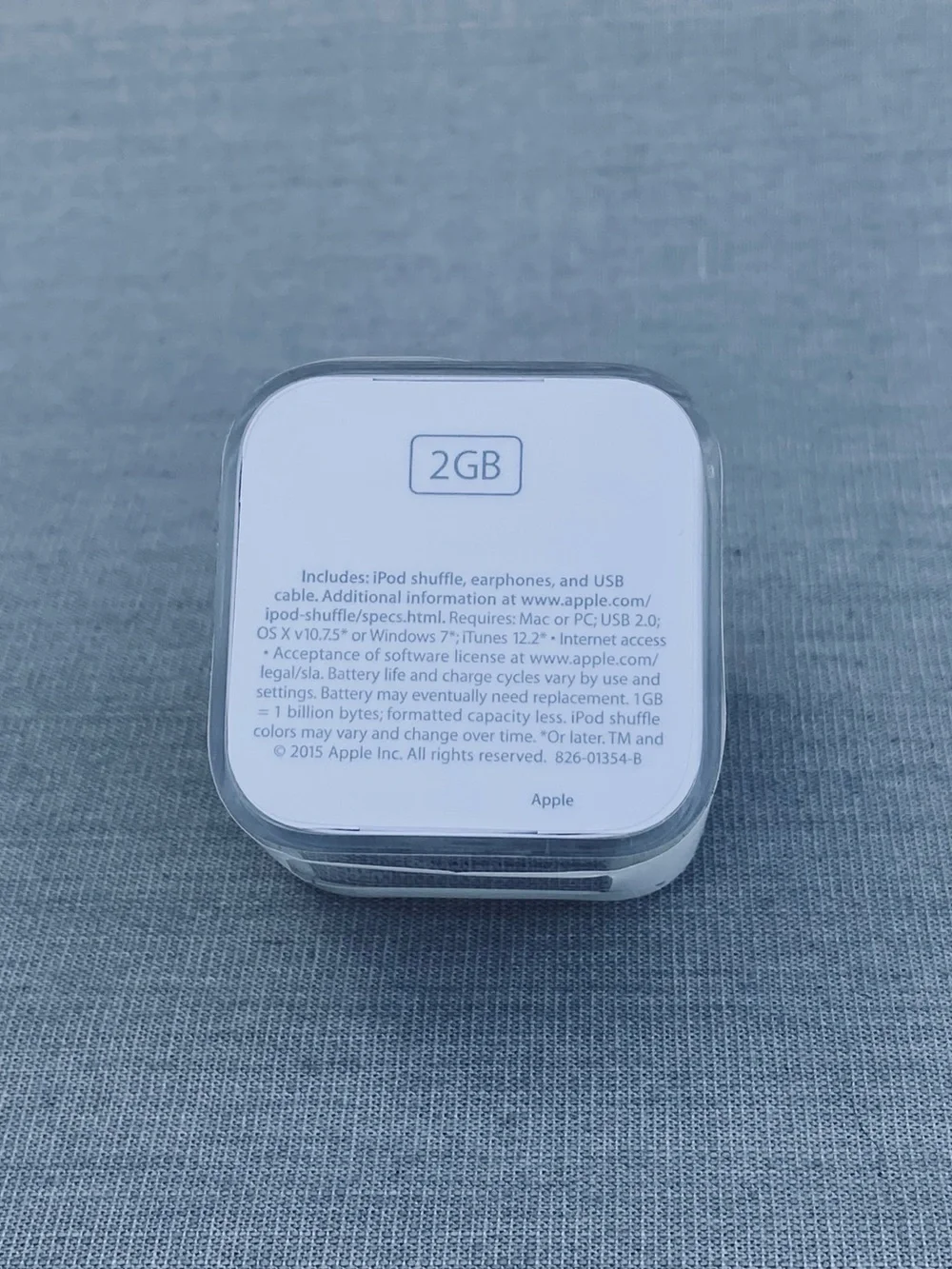 Apple iPod Shuffle 2GB 4th Generation Gold